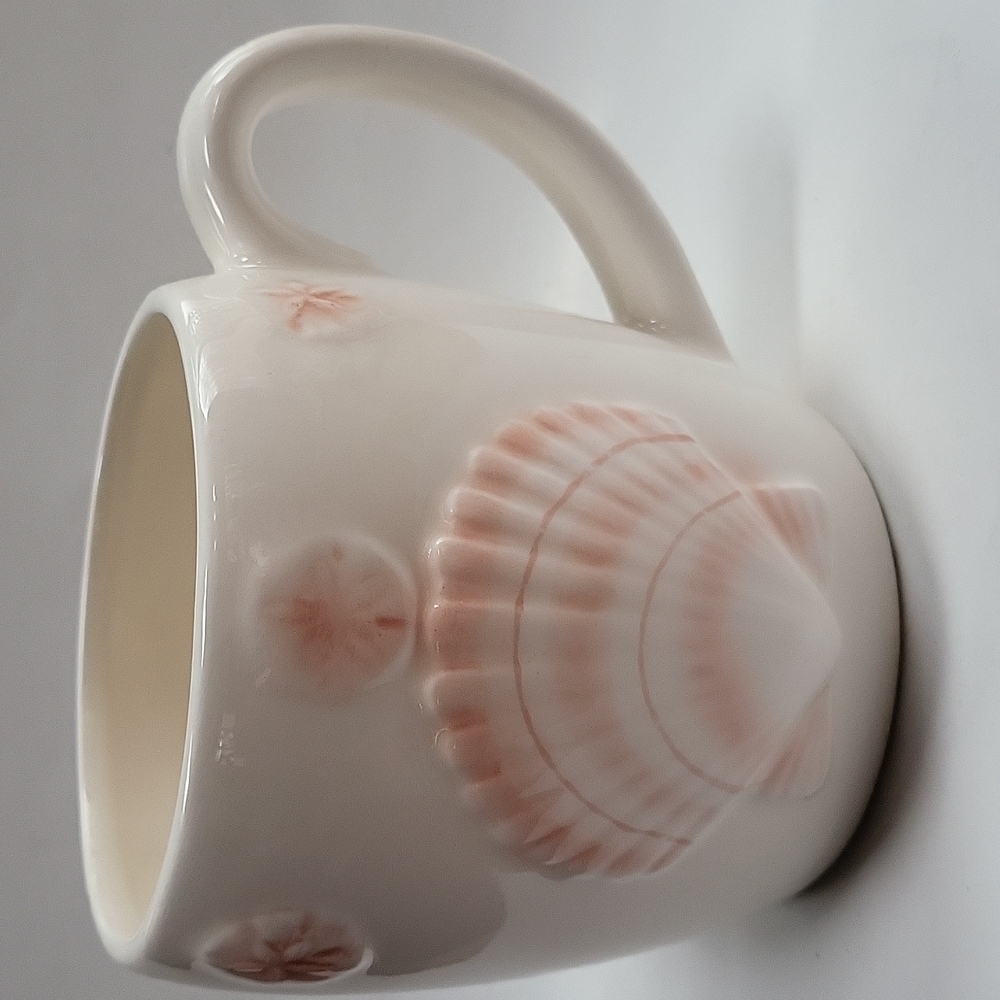 Seashells Design Coffee Mug By Otagiri